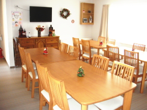 フレンドリーハウス川沿　食堂、リビング