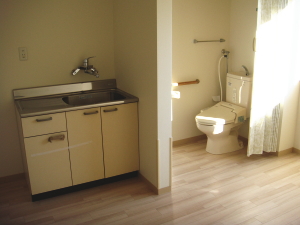 居室内　トイレ、ミニキッチン